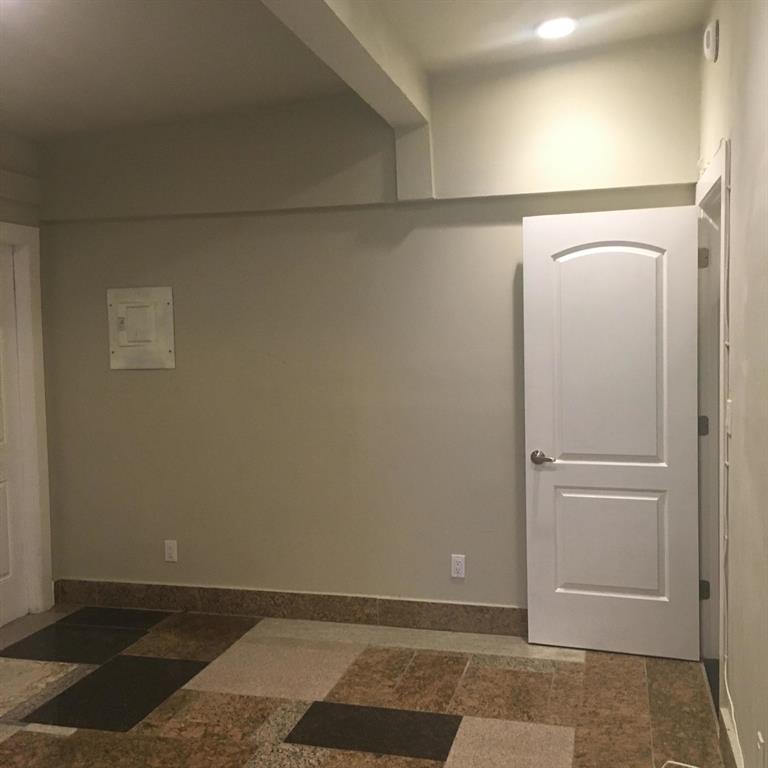 BOULEVARD ESTATES - Residential Lease