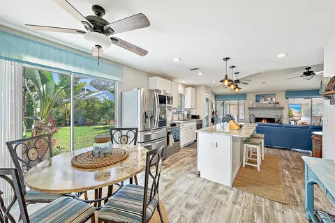 18352 Flagship Circle, Jupiter, FL MLS: R11035959