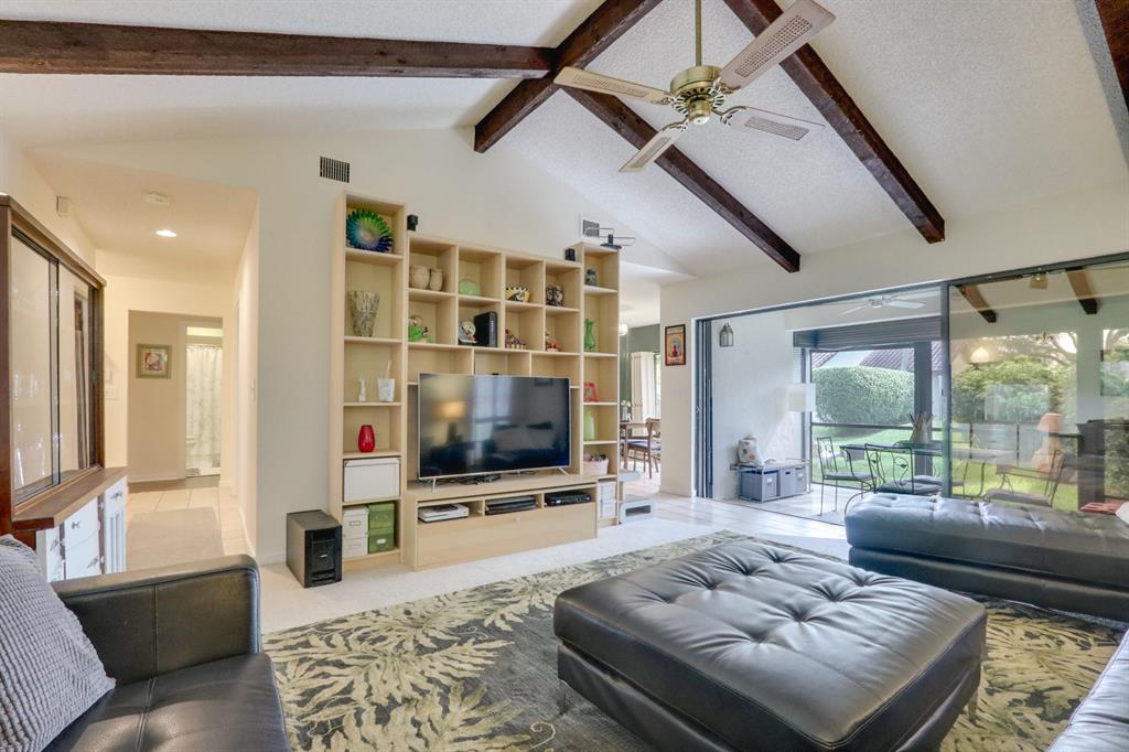 TIBURON I PH II - Residential