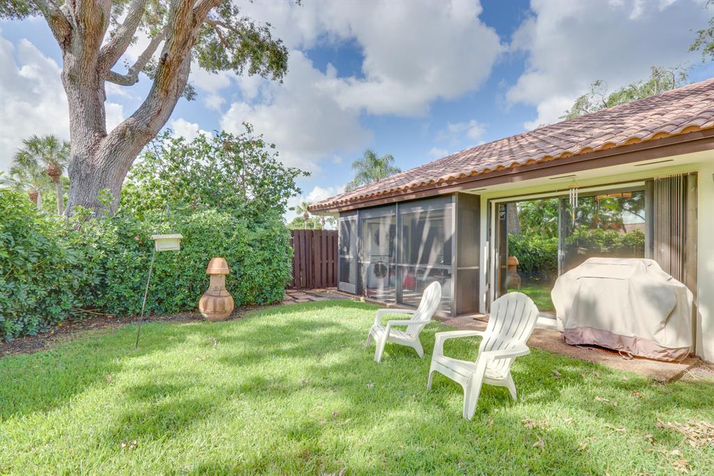 TIBURON I PH II - Residential