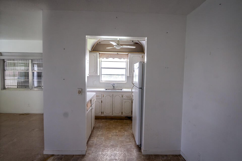 117 Kingswood F 117