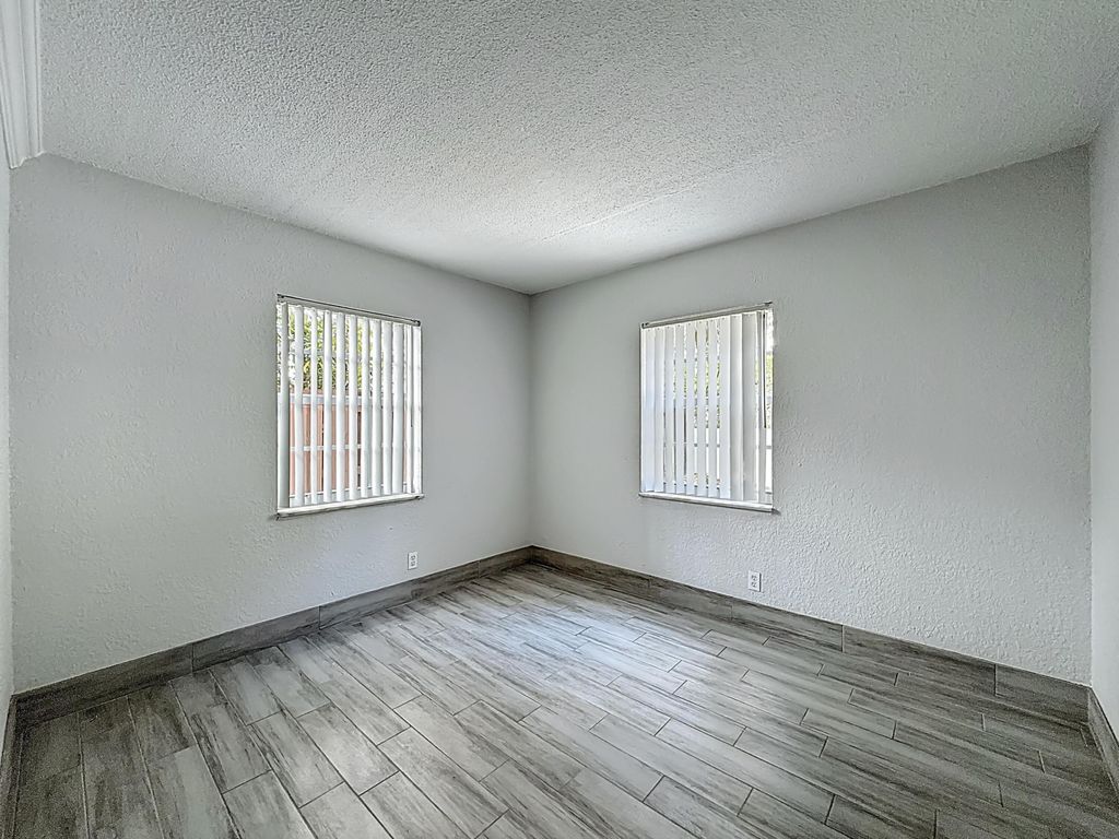 Photo of 337 Kenilworth Boulevard #3, West Palm Beach, FL 33405 (MLS # B26020603)
