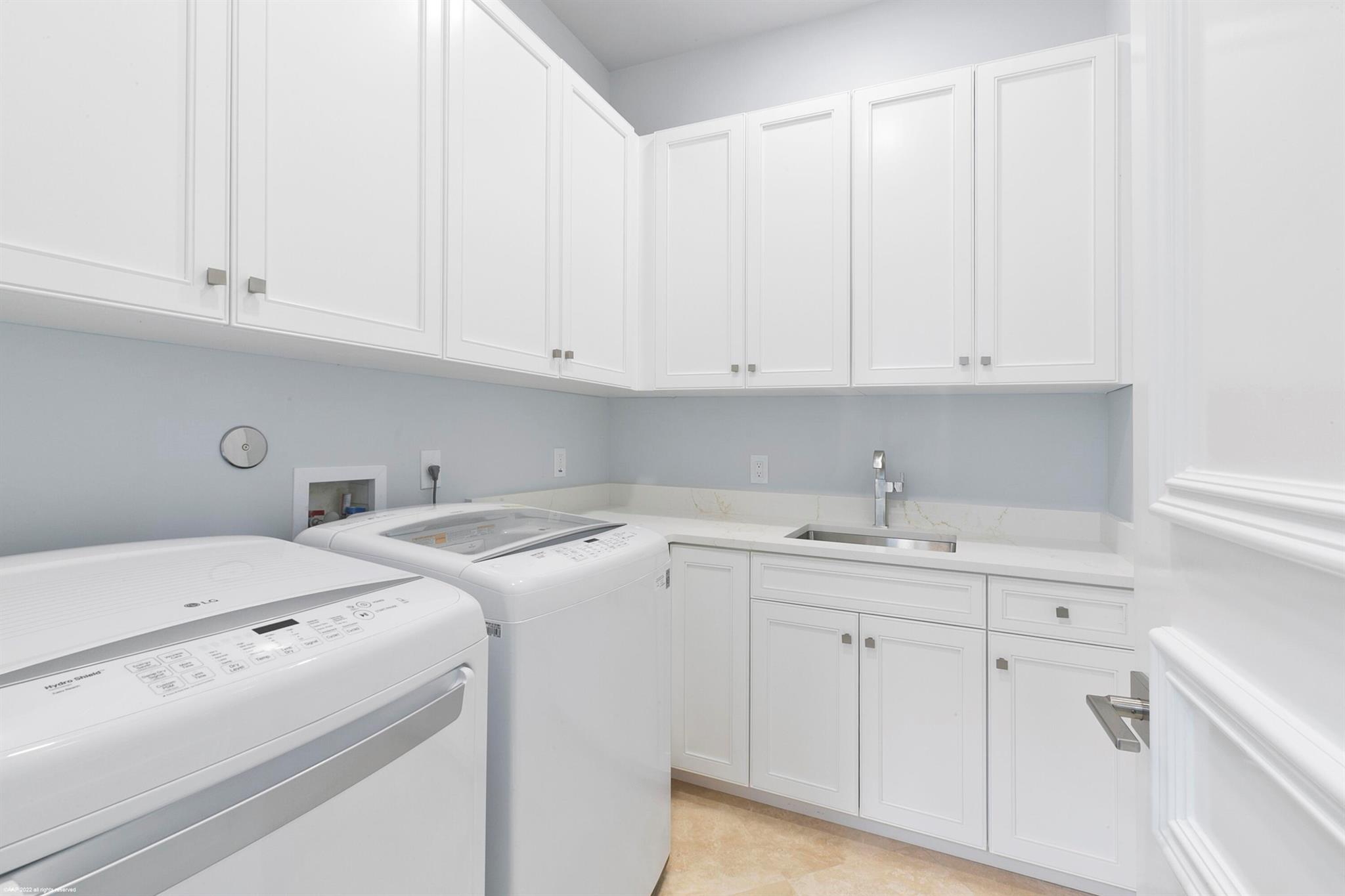 OLD PALM PL - Residential