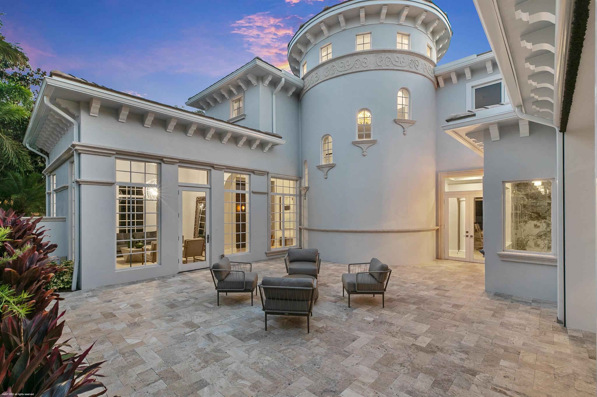 OLD PALM PL - Residential