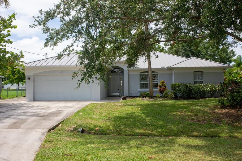Photo of 6315 NW Hala Court, Port Saint Lucie, FL 34983 (MLS # R10998606)