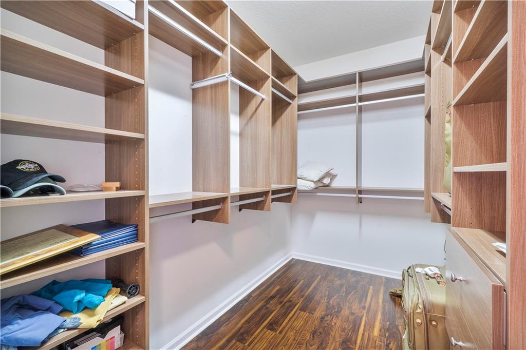 BLUE LAKE TOWNHOMES - Residential