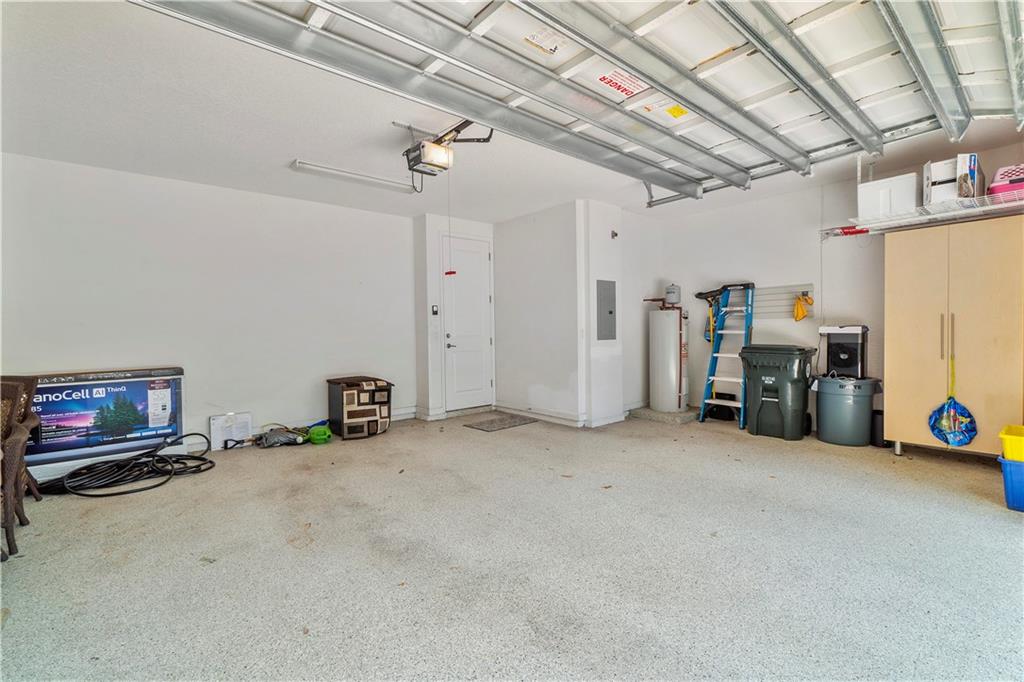 BLUE LAKE TOWNHOMES - Residential