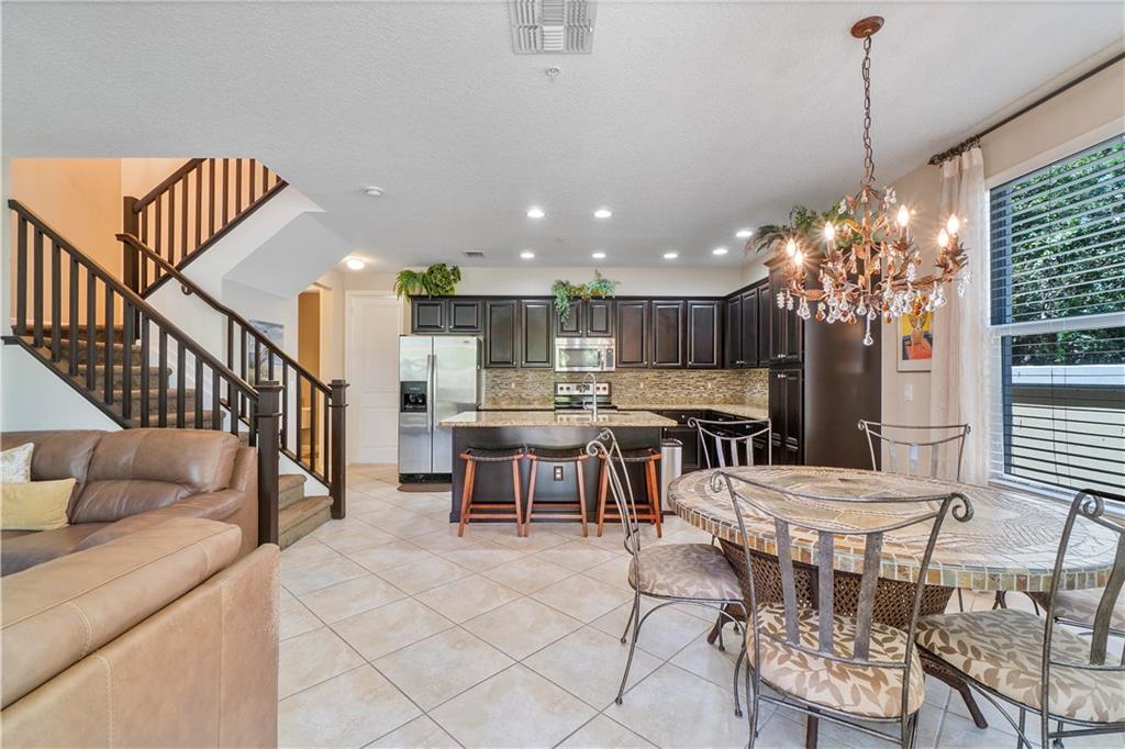 BLUE LAKE TOWNHOMES - Residential