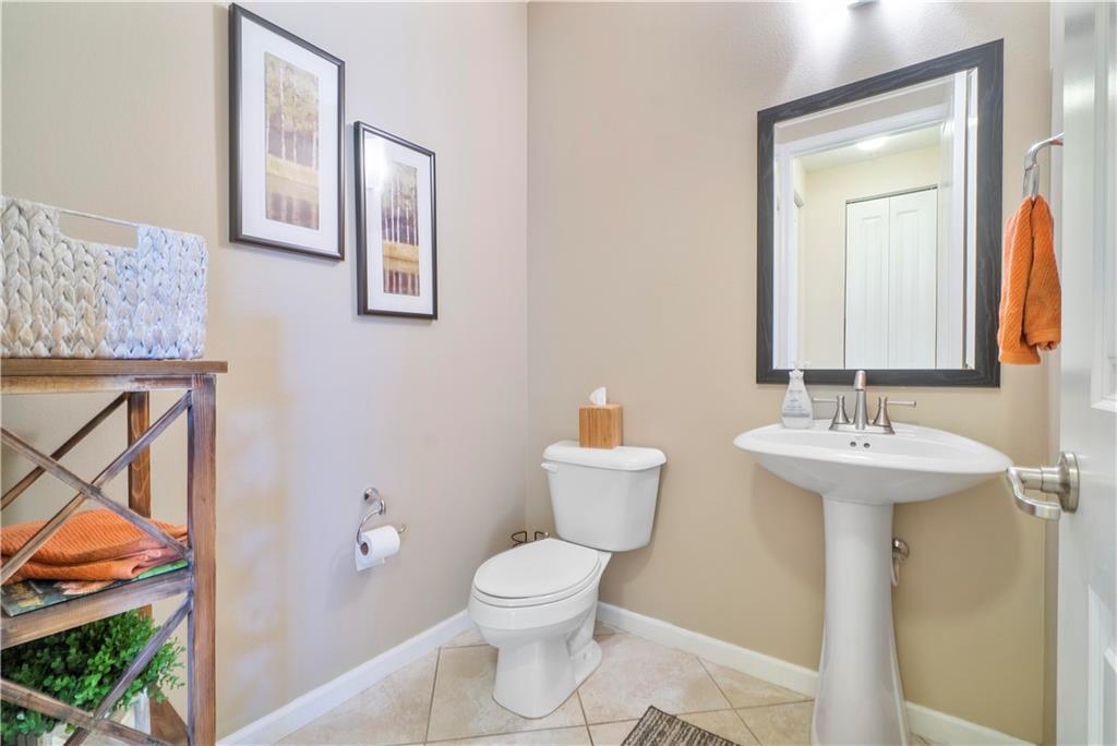 BLUE LAKE TOWNHOMES - Residential