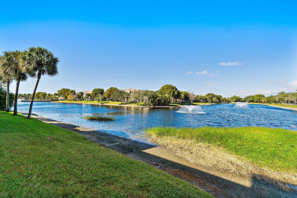 SAN MATERA THE GARDENS CONDO - Residential