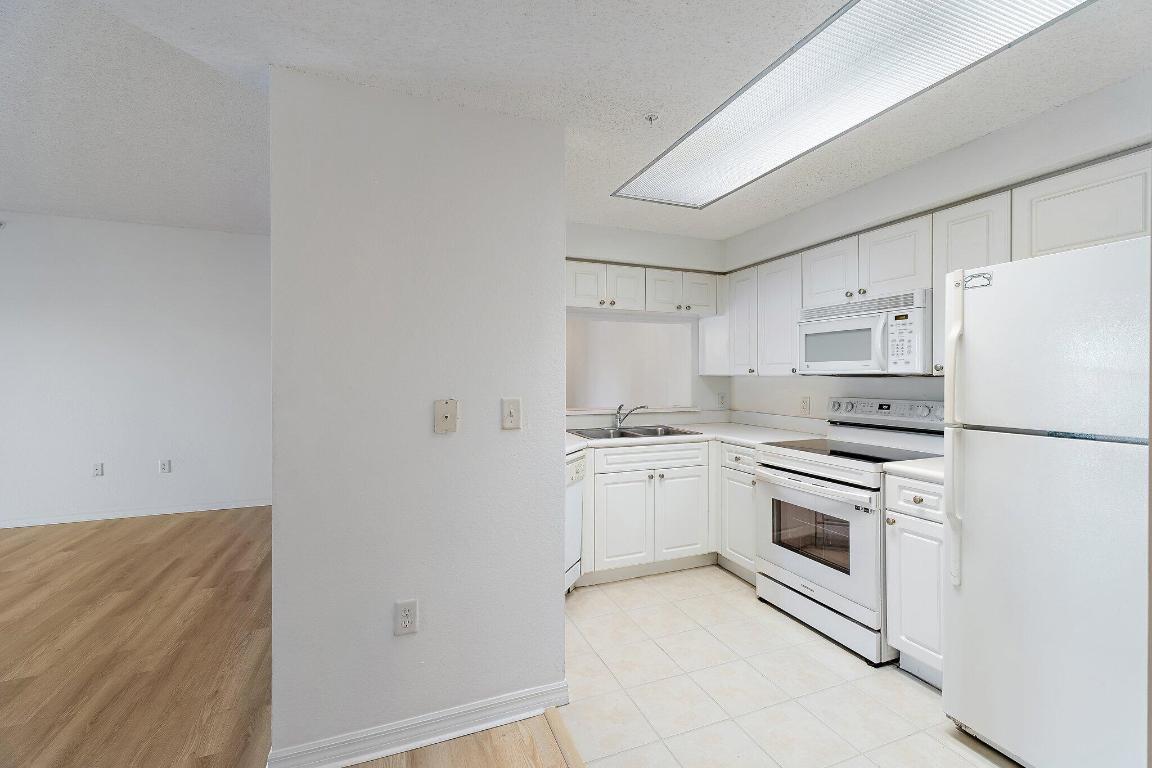 SAN MATERA THE GARDENS CONDO - Residential