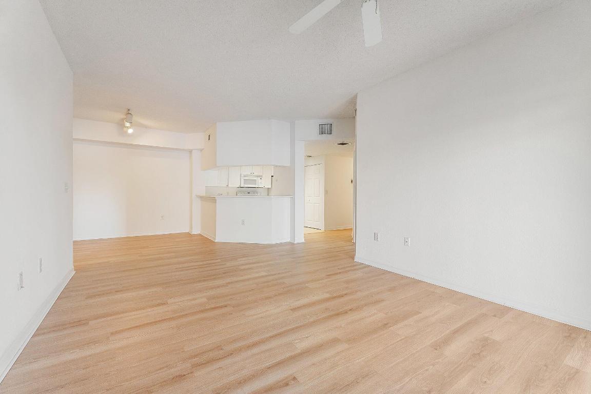 SAN MATERA THE GARDENS CONDO - Residential