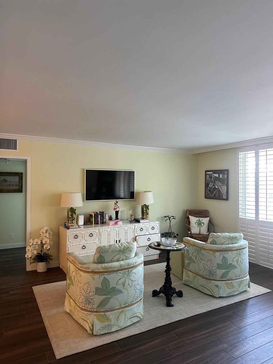 170 Chilean Avenue 2d