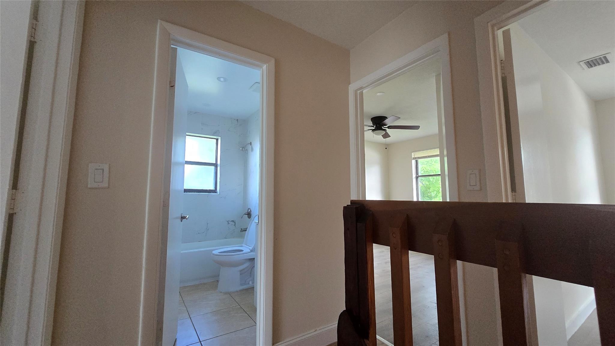 CORAL SPRINGS COUNTRY CLU - Residential Lease