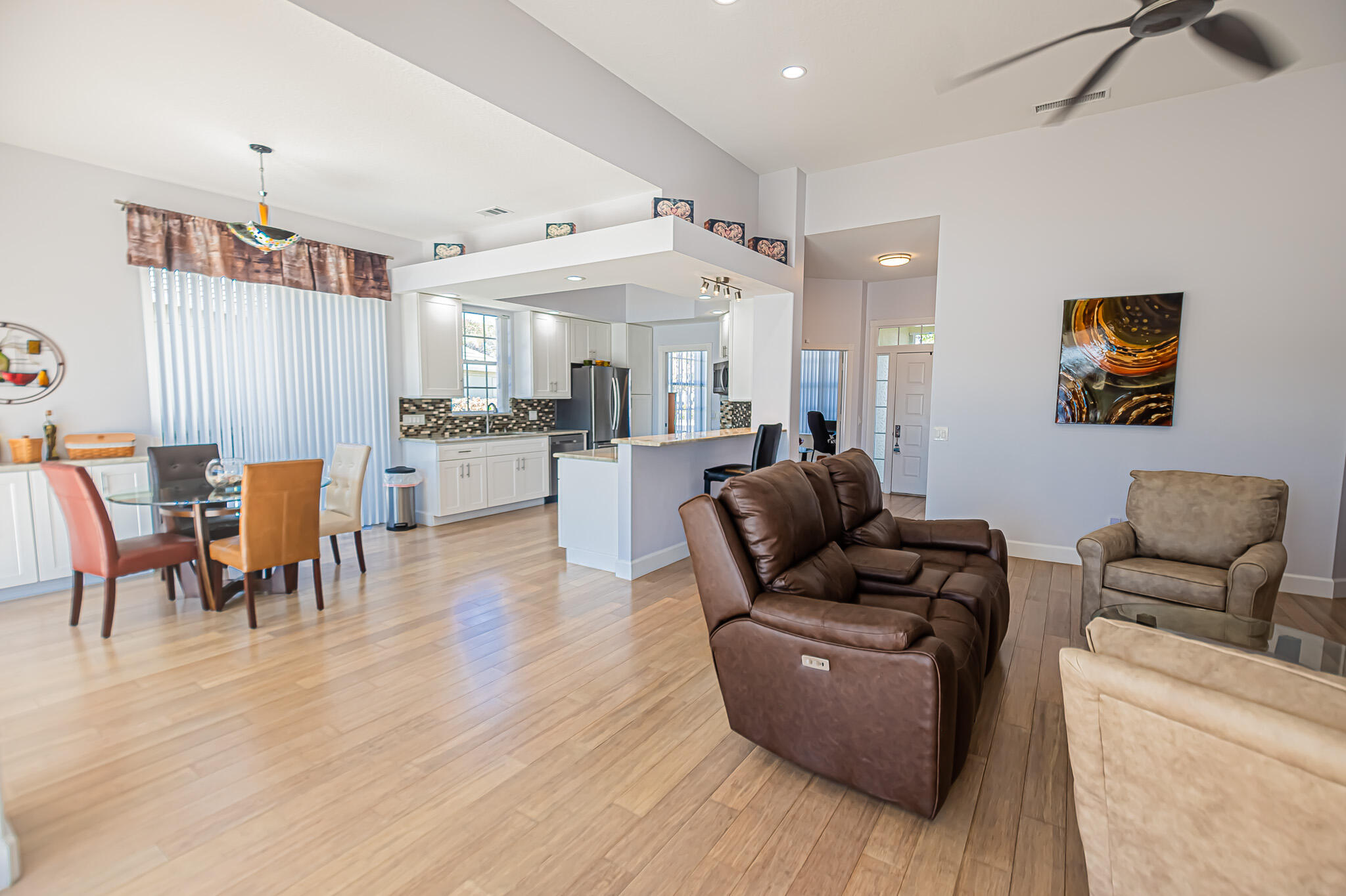 193 NW Bentley Circle