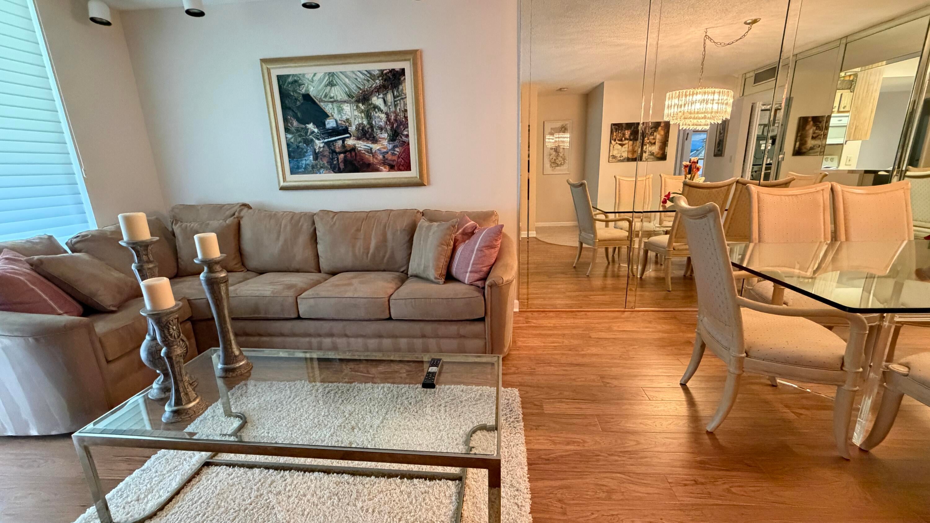 6865 Huntington Lane 203
