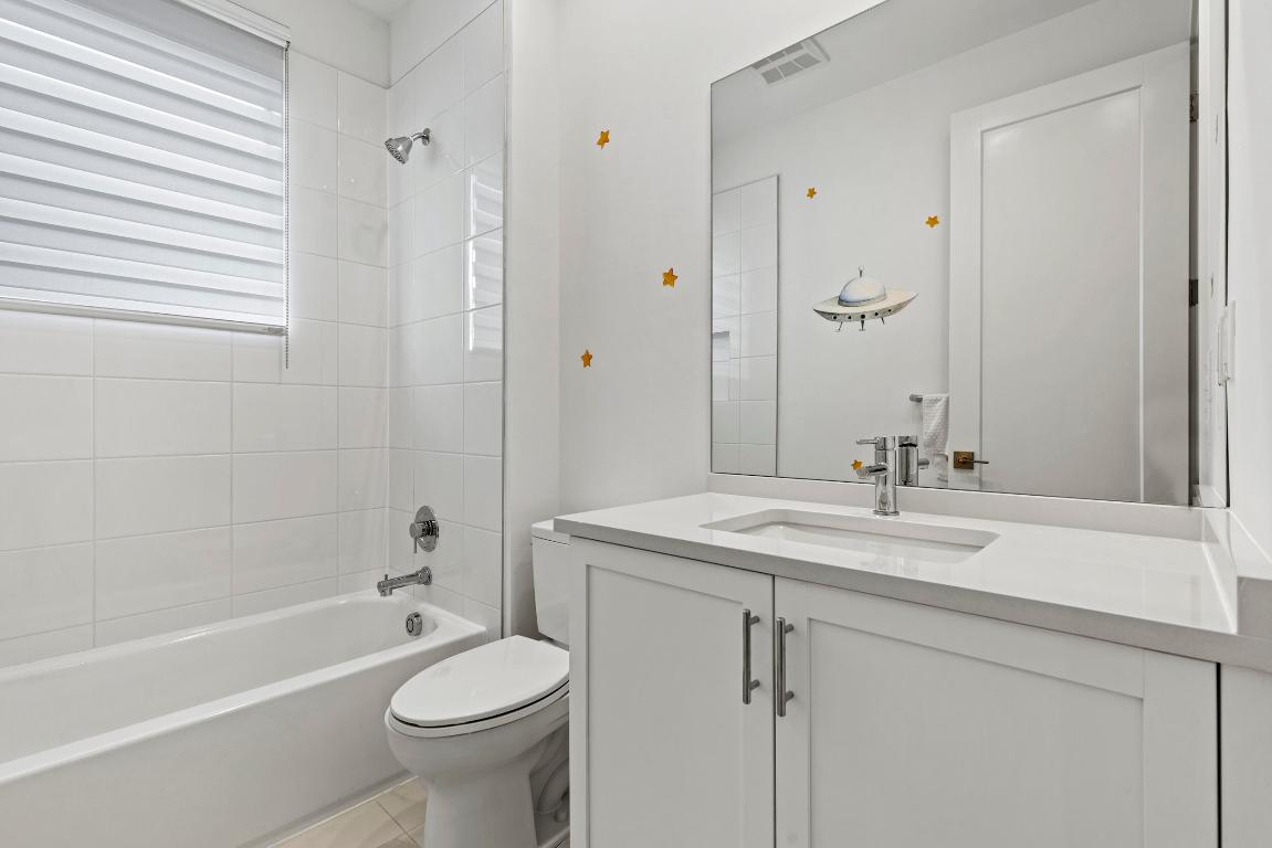 AVENIR POD 15 | APEX AT AVENIR - Residential Lease