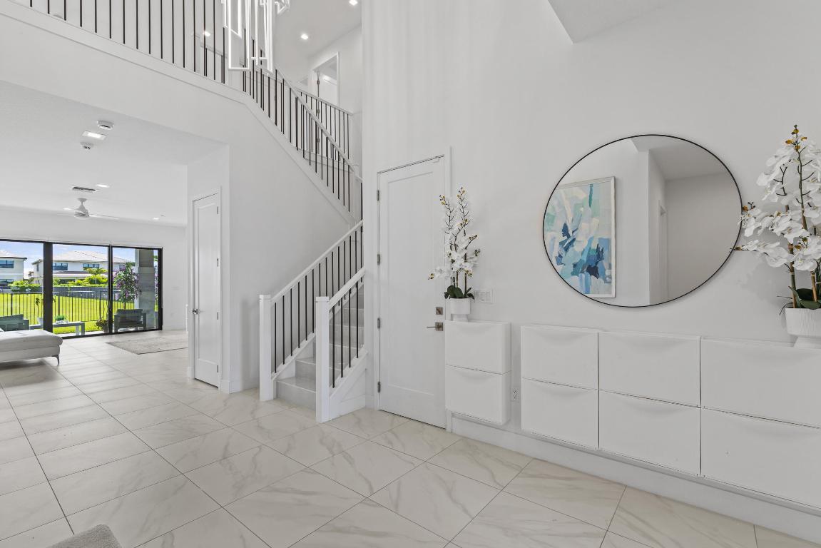 AVENIR POD 15 | APEX AT AVENIR - Residential Lease