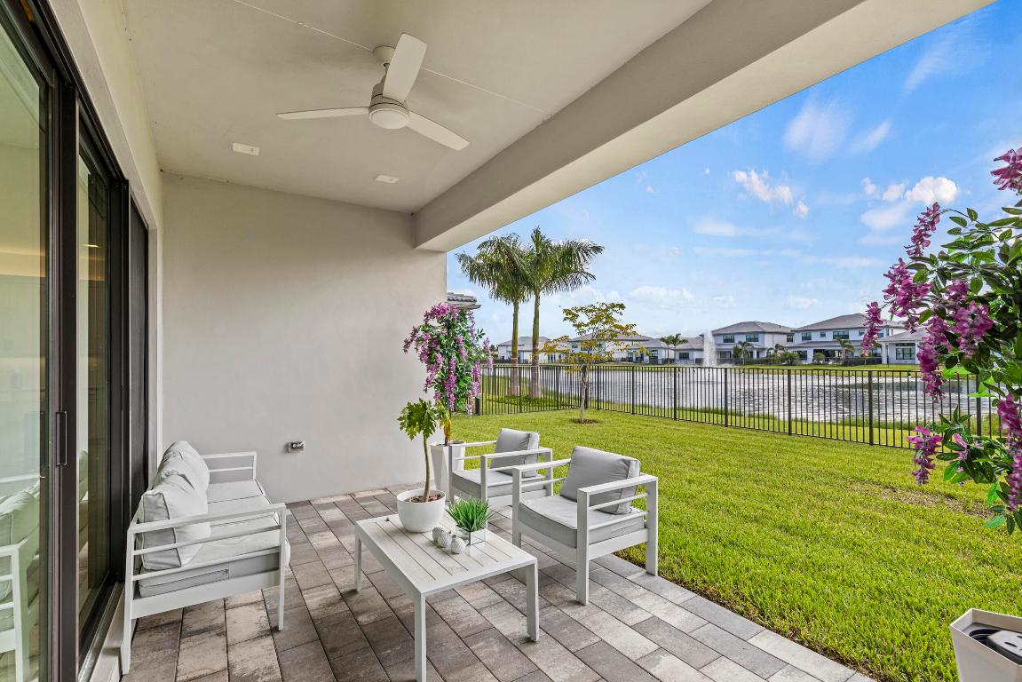 AVENIR POD 15 | APEX AT AVENIR - Residential Lease