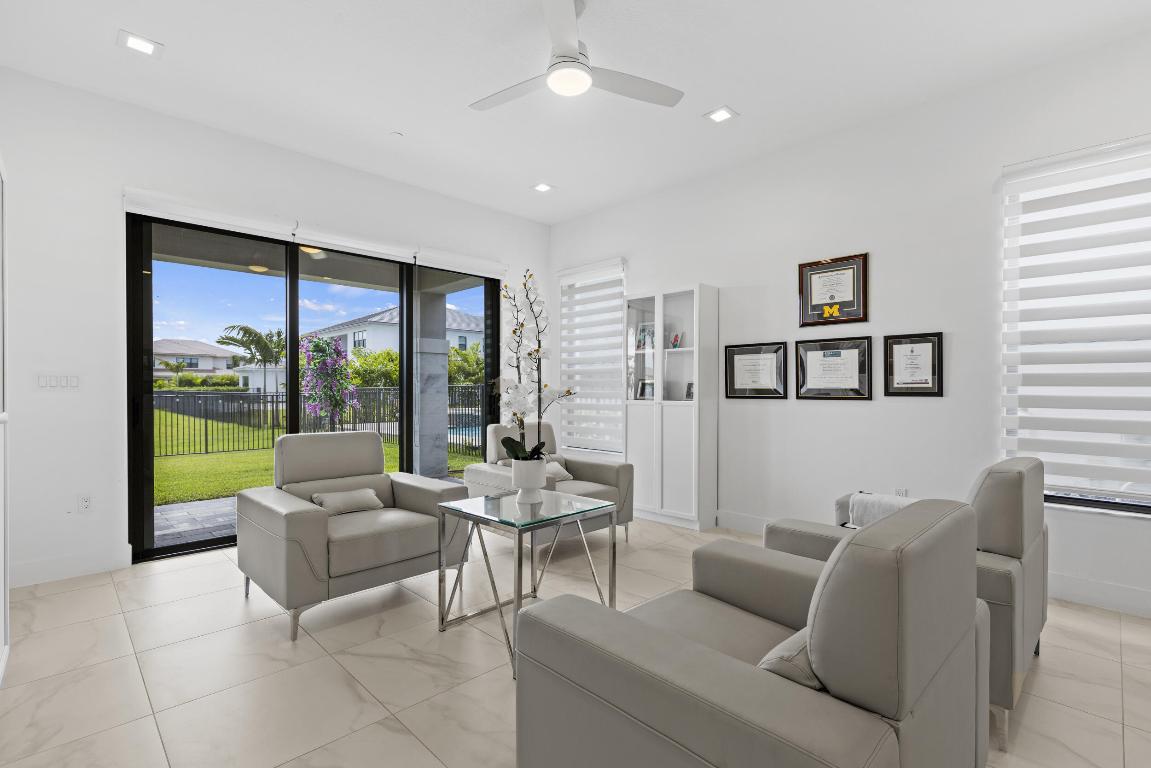 AVENIR POD 15 | APEX AT AVENIR - Residential Lease