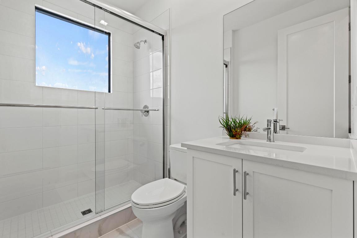 AVENIR POD 15 | APEX AT AVENIR - Residential Lease