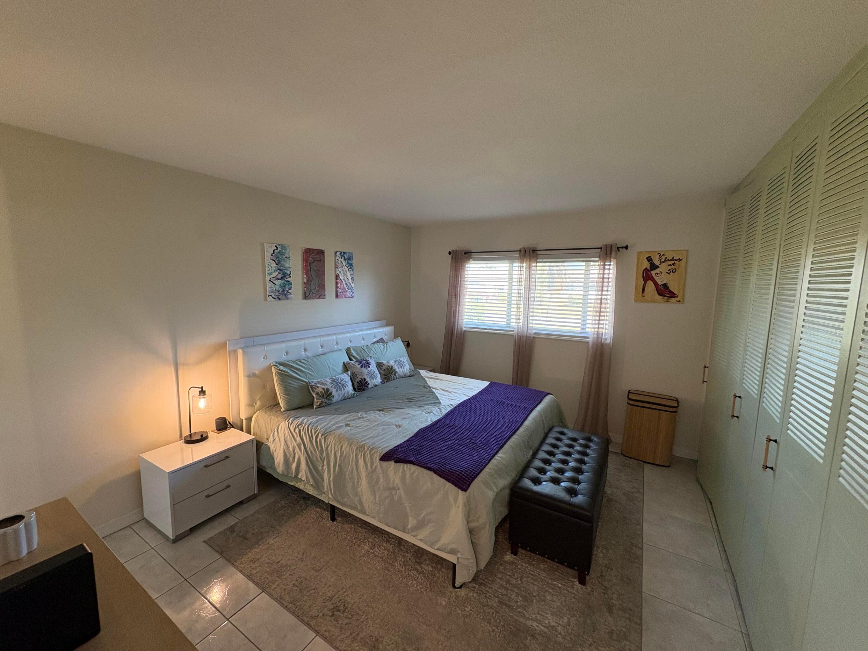 CRESTHAVEN VILLAS CONDO 18 - Residential