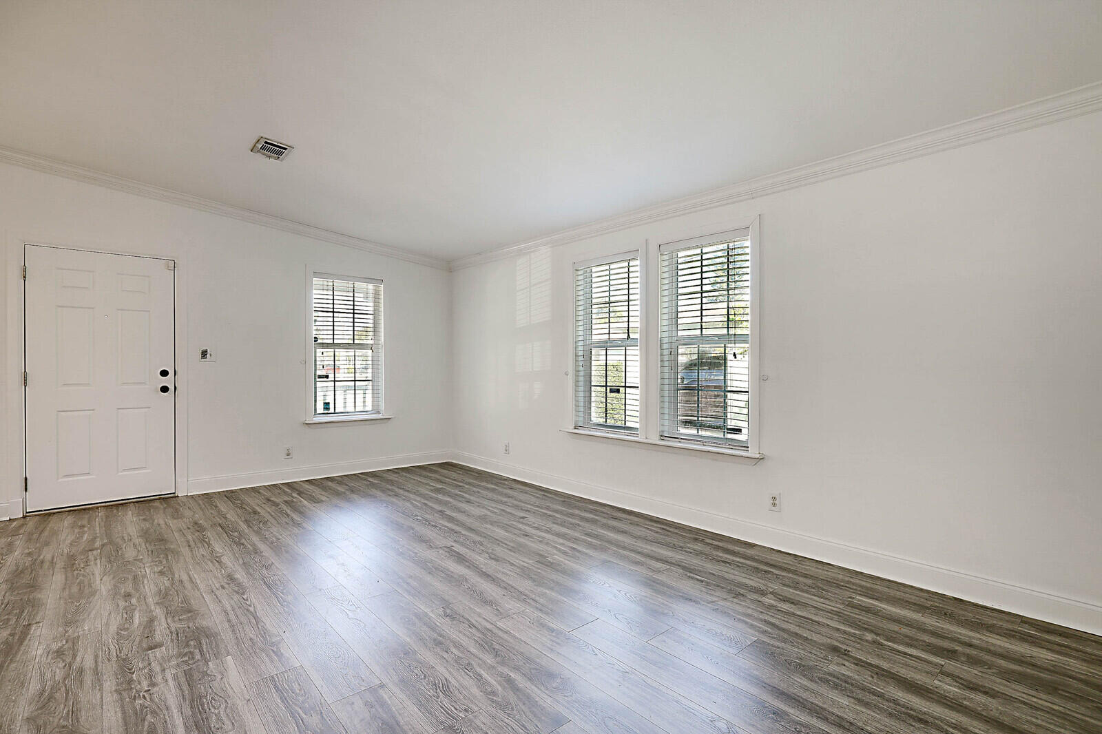 LINCOLN PARK - Residential