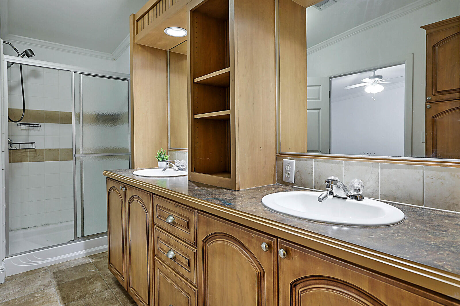 LINCOLN PARK - Residential