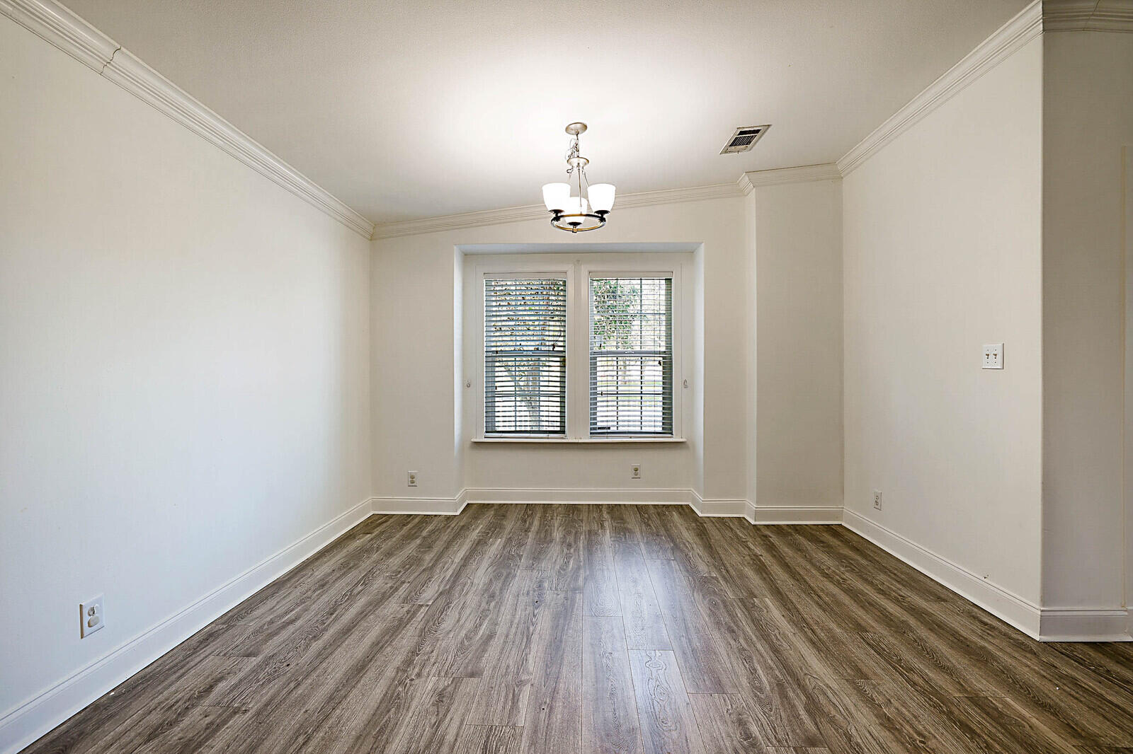 LINCOLN PARK - Residential