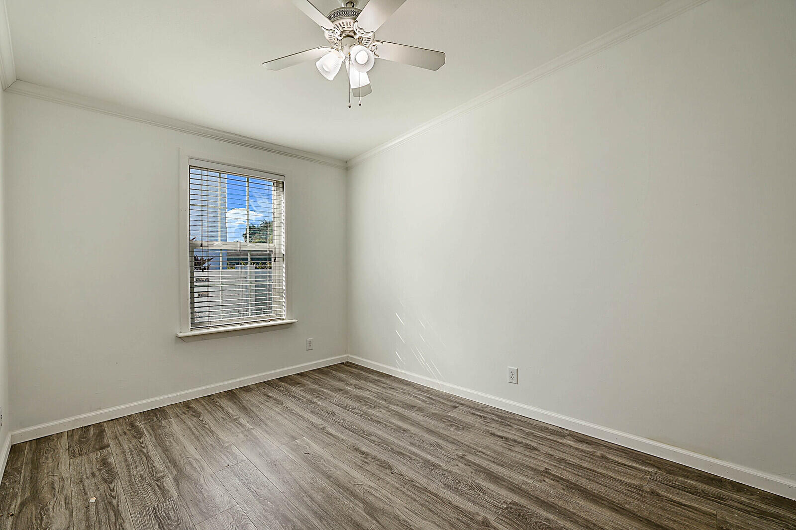 LINCOLN PARK - Residential