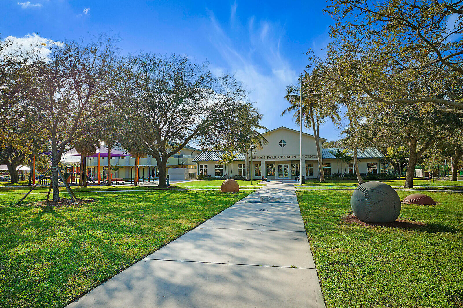 LINCOLN PARK - Residential