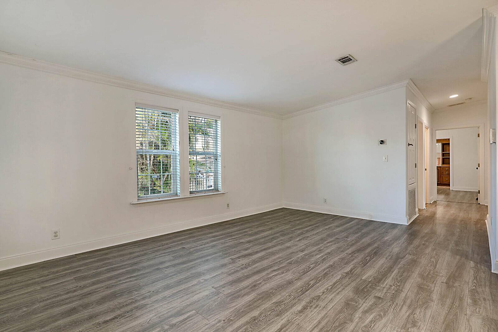 LINCOLN PARK - Residential