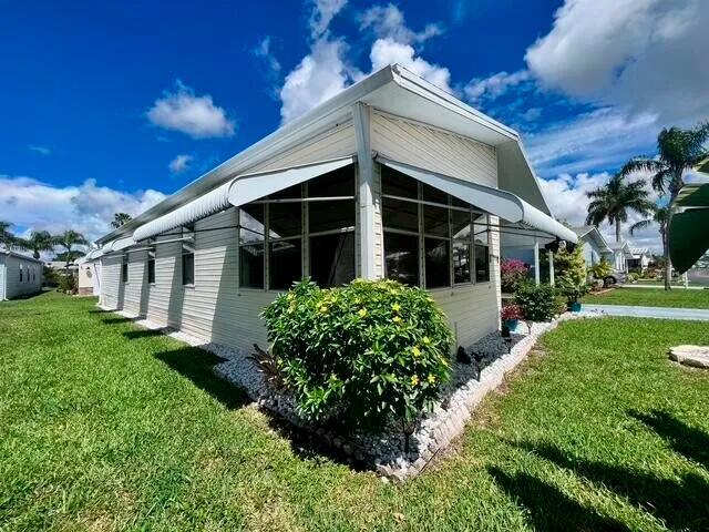 PALM BREEZES - Residential