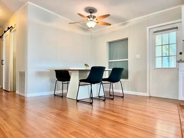 PALM BREEZES - Residential