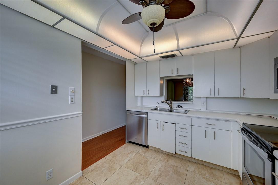 WYNMOOR CONDOS - Residential