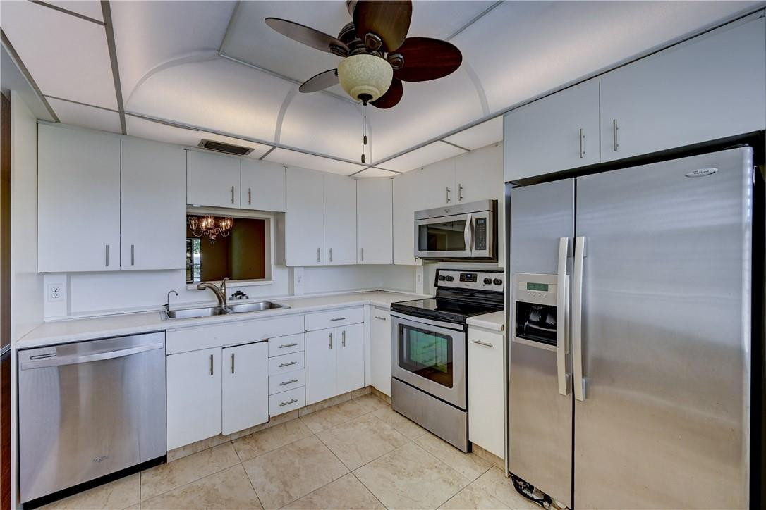 WYNMOOR CONDOS - Residential