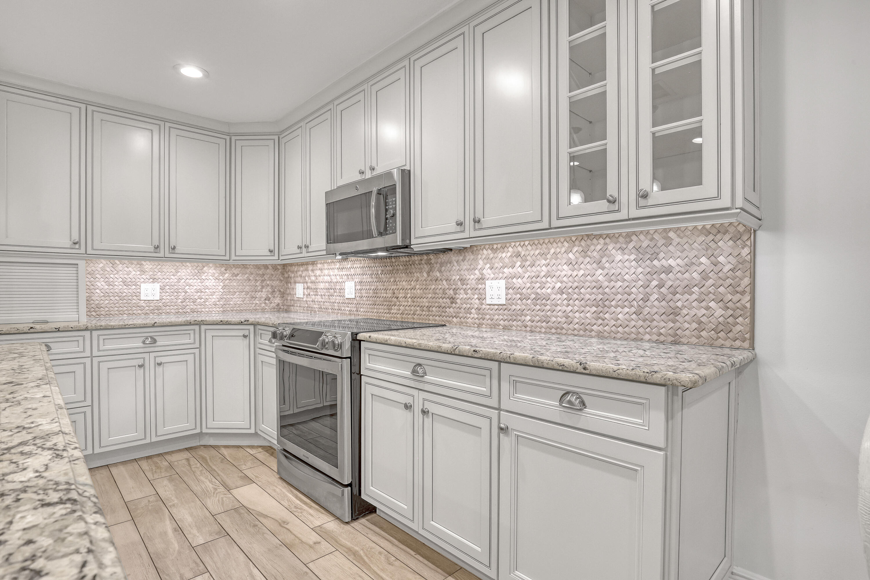 131 PALM Avenue 31
