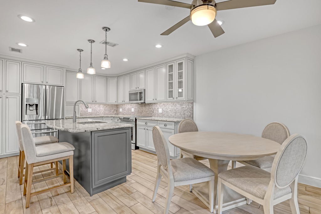 Photo of 131 PALM Avenue #31, Jupiter, FL 33477 (MLS # B26086738)