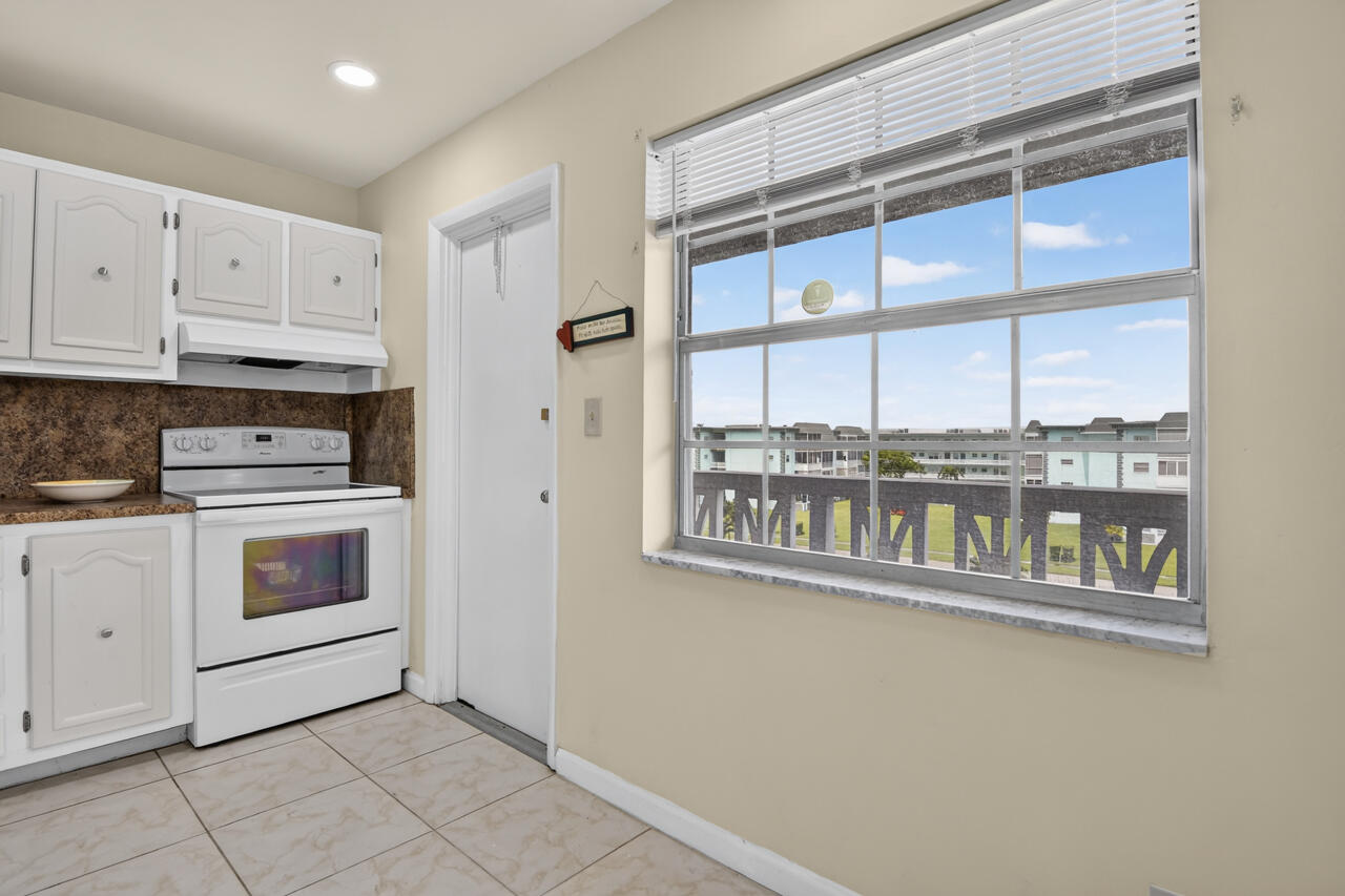 View photos, virtual tours, details... 4140 NW 44th Avenue 411