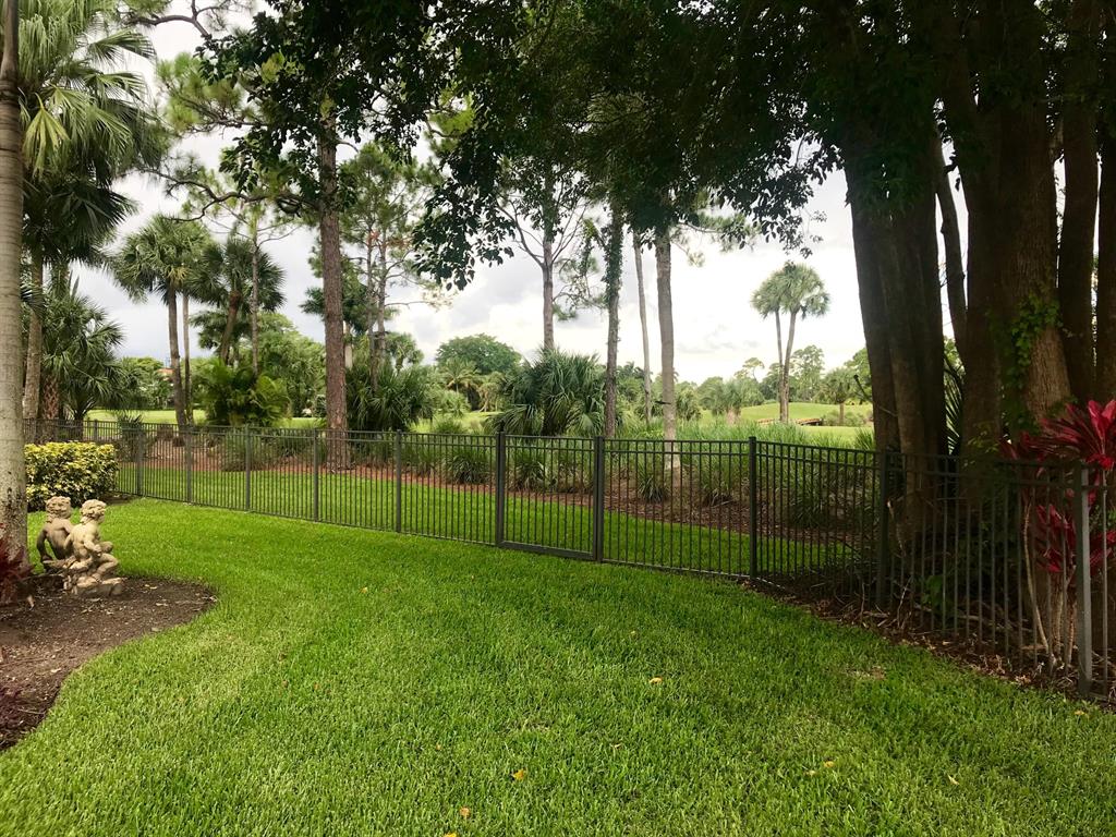 BREAKERS WEST - Residential