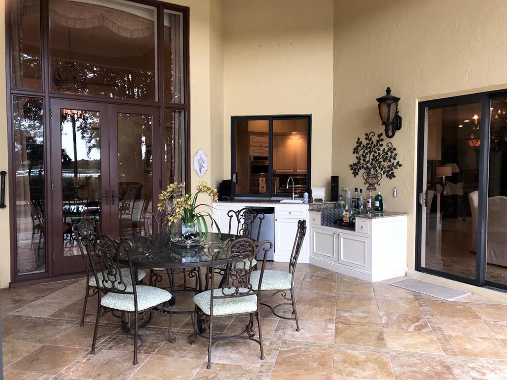 BREAKERS WEST - Residential