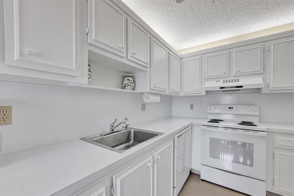 PINES OF DELRAY WEST - Residential