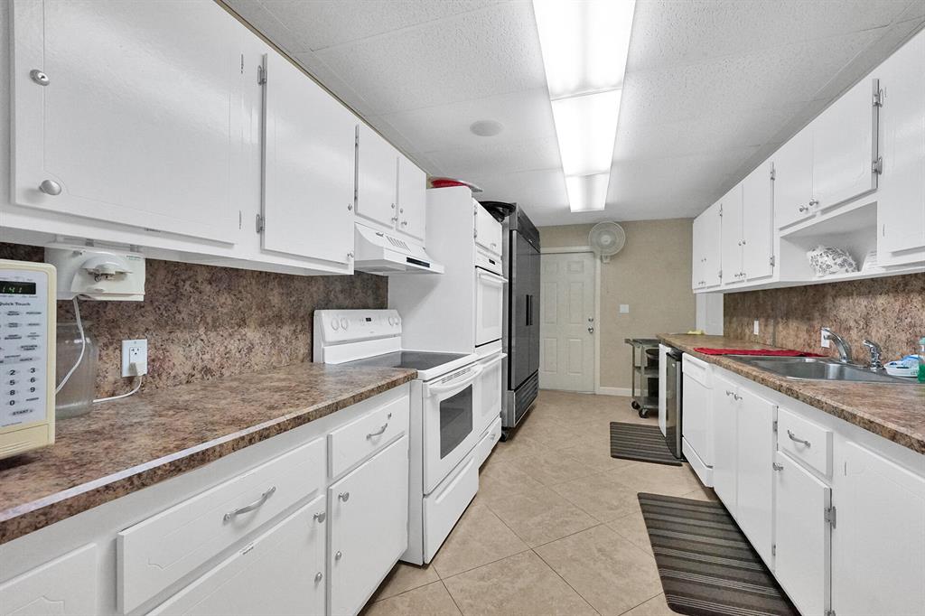 PINES OF DELRAY WEST - Residential