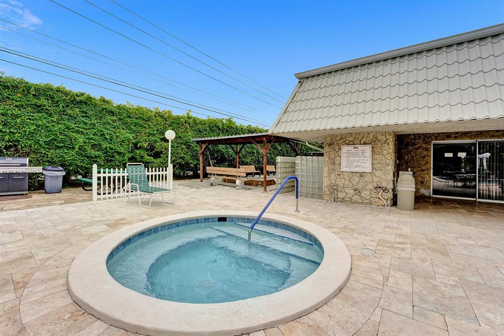 PINES OF DELRAY WEST - Residential