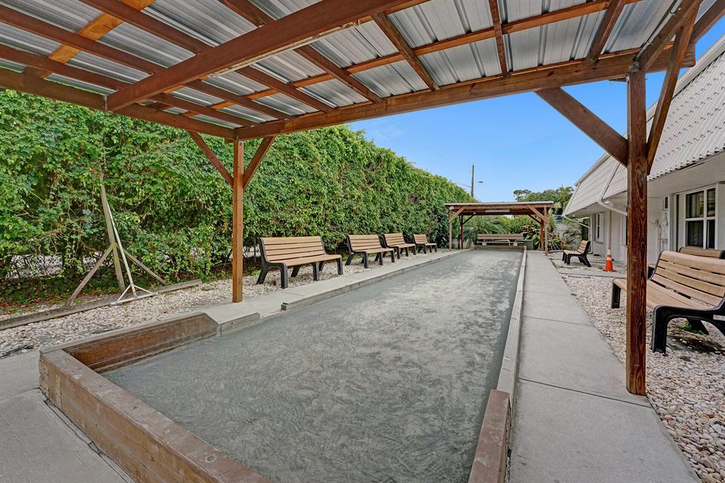 PINES OF DELRAY WEST - Residential