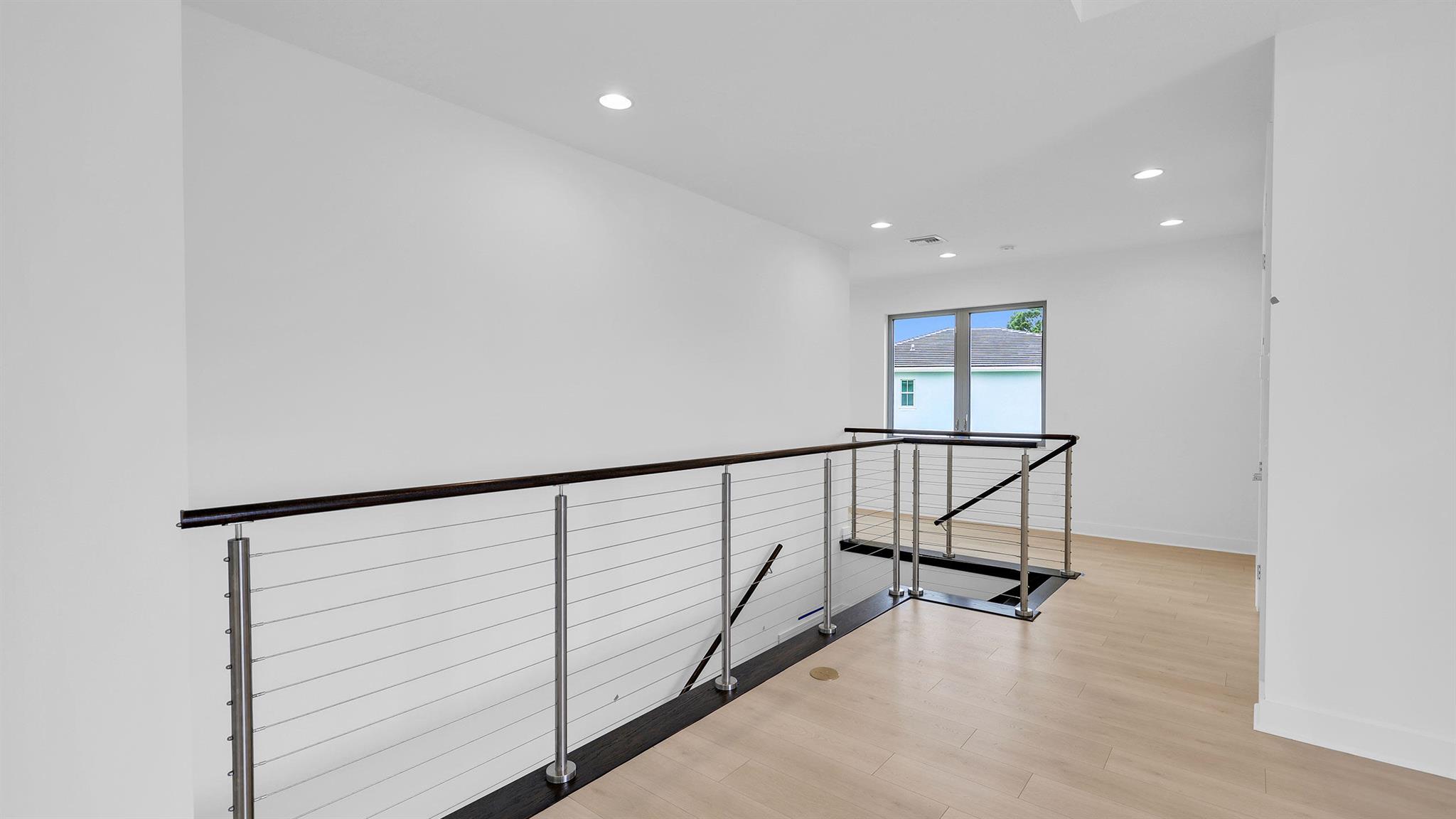 ALTON NEIGHBORHOOD - Residential