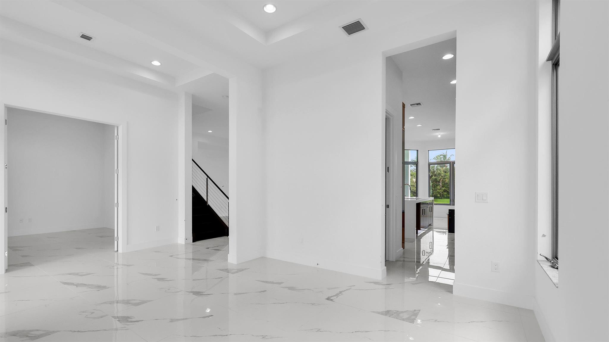 ALTON NEIGHBORHOOD - Residential