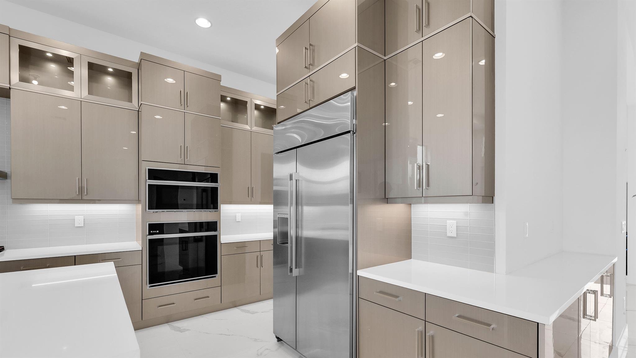 ALTON NEIGHBORHOOD - Residential