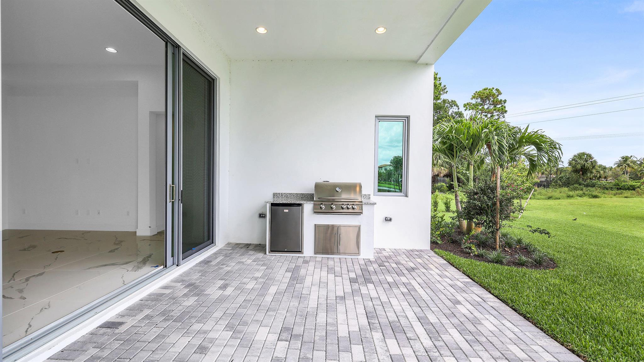 ALTON NEIGHBORHOOD - Residential