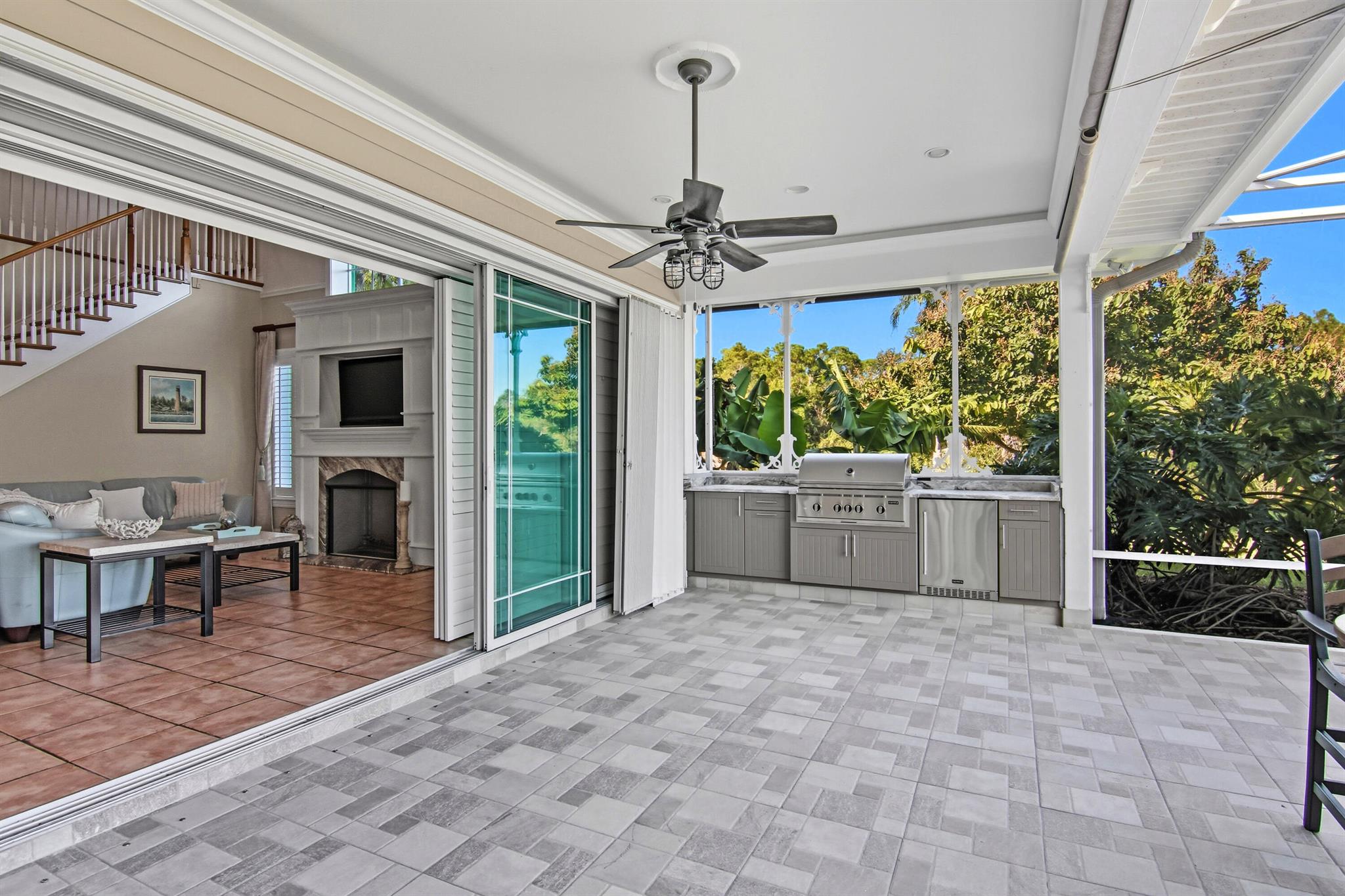 HARBOUR BLUFF - Residential